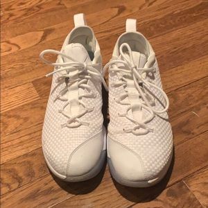 Nike LeBron James size 10